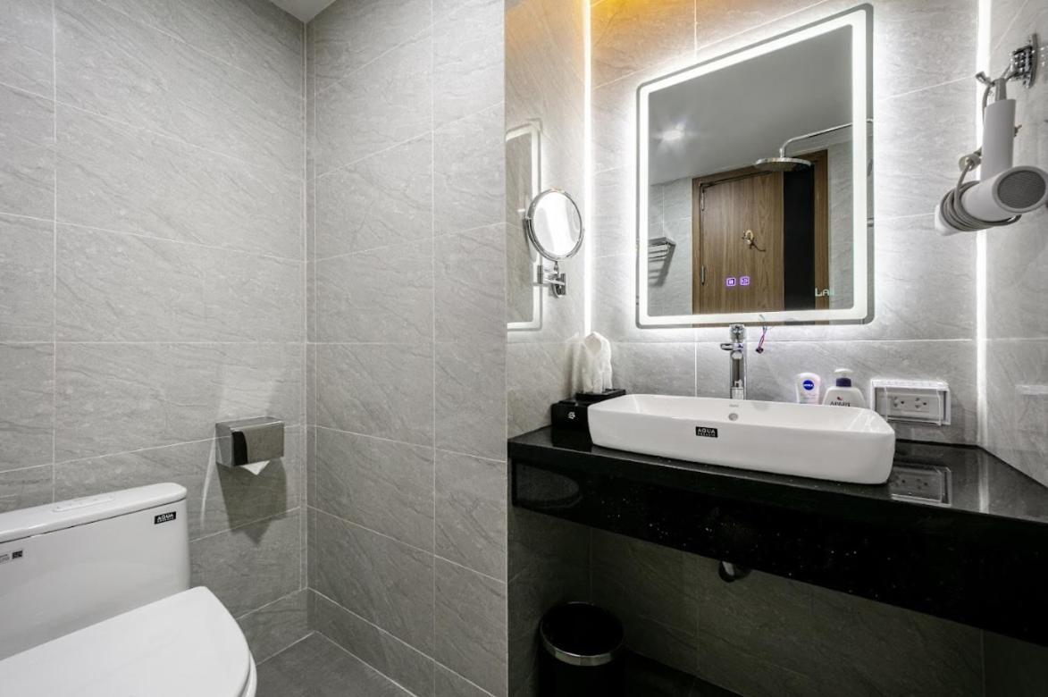 A25 Hotel - 21 Nghia Tan Hanoi Exterior foto
